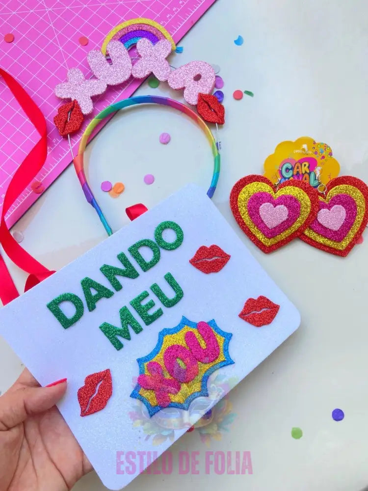 Kit DANDO MEU XOU (tiara + plaquinha)